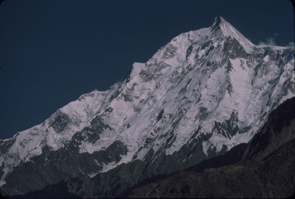 1akarakorum77-slide2